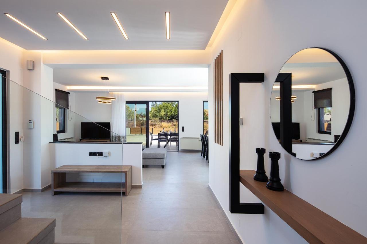 Sunnyside Villas, Ideal For Vibrant Stays,By Thinkvilla Pigianos Kampos  Bagian luar foto